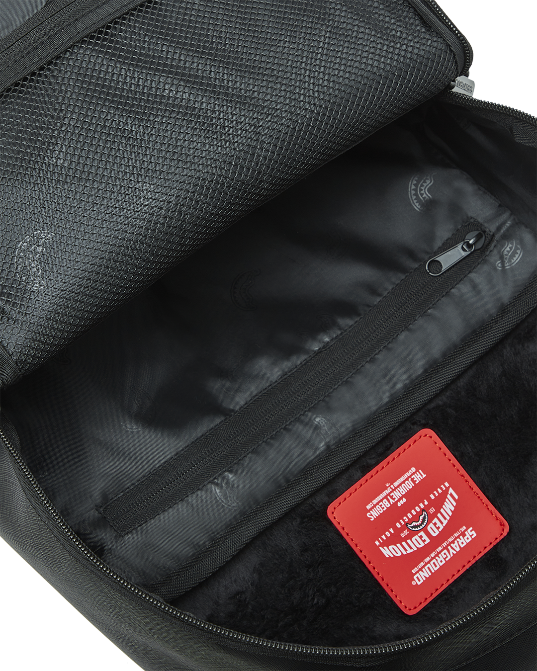 SHARK CENTRAL (BLK ON BLK) BACKPACK (DLXV)